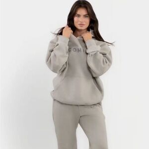 Comfrt Cement color Tranquil Hoodie & Pants Set NWT